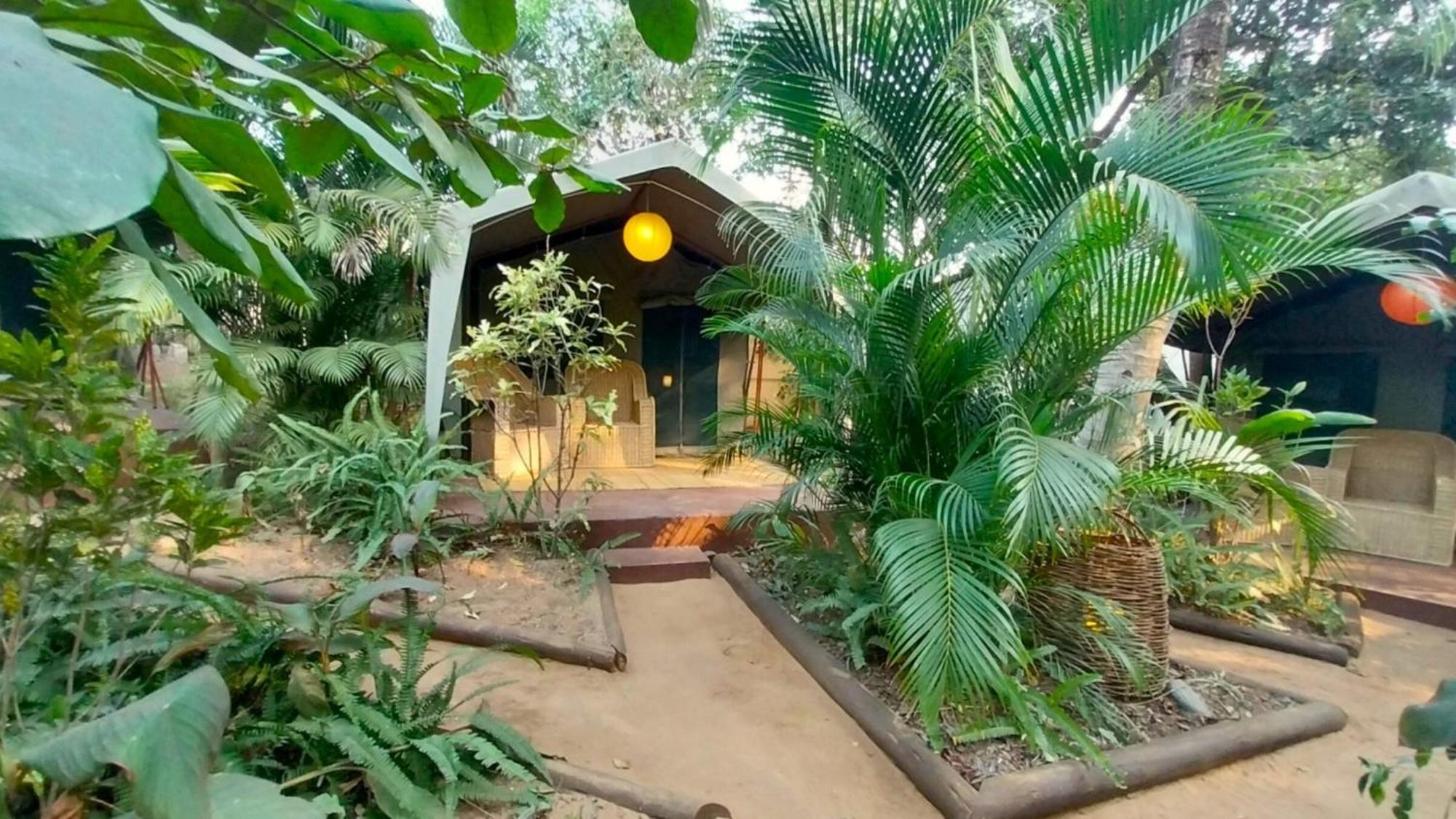 Devocean Eco Adventure Lodge Ponta do Ouro Buitenkant foto